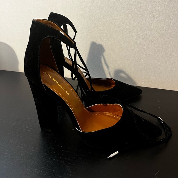 Fashion Nova High Heel Lace Up Wedge Suede Texture - Picture 2 of 3